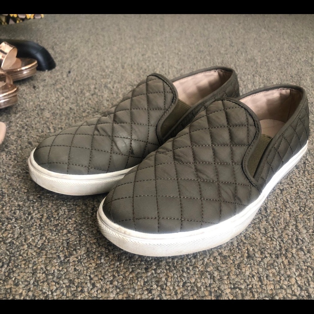 Steve Madden canvas shoes